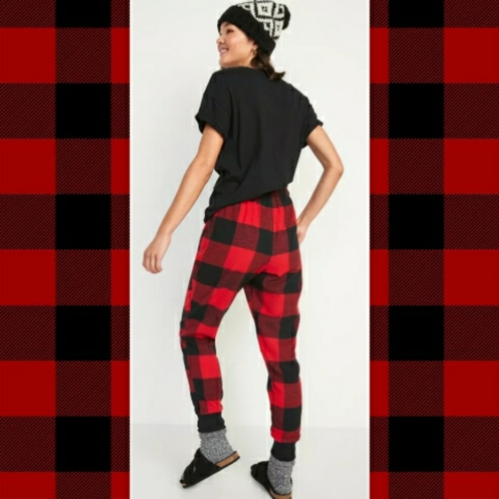 OLD NAVY Plaid Flannel PJ Jogger Pants + Black Tank Set - Size Small